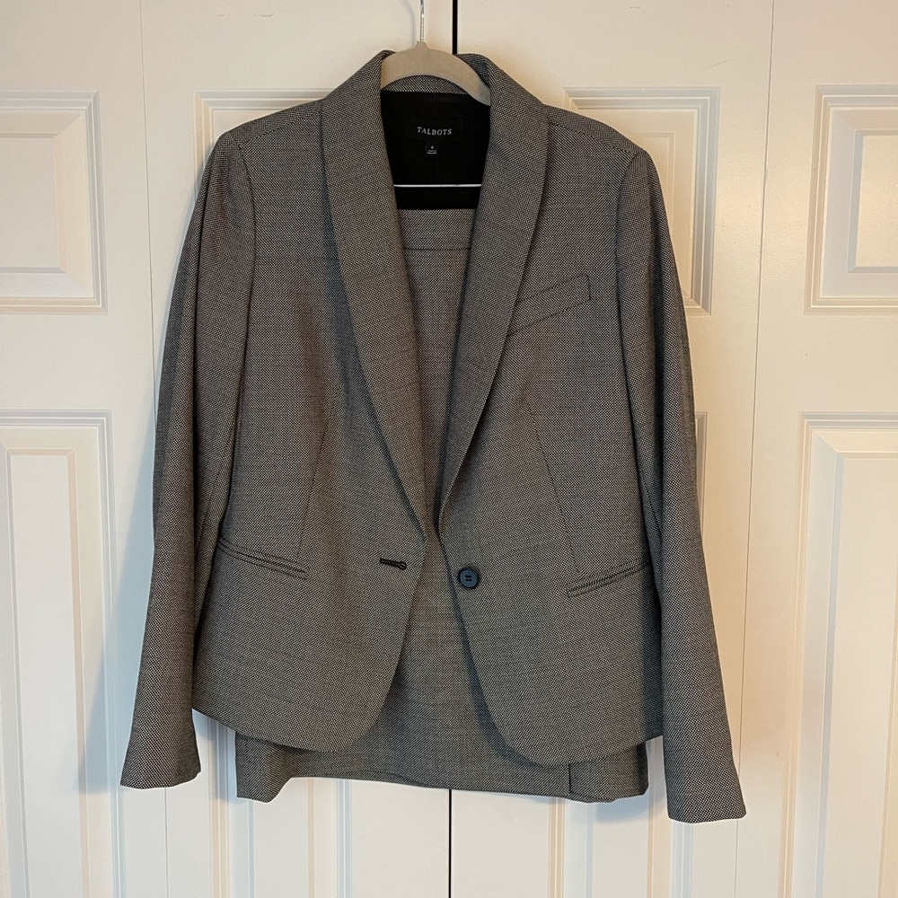 TALBOTS TWO PIECE SUIT